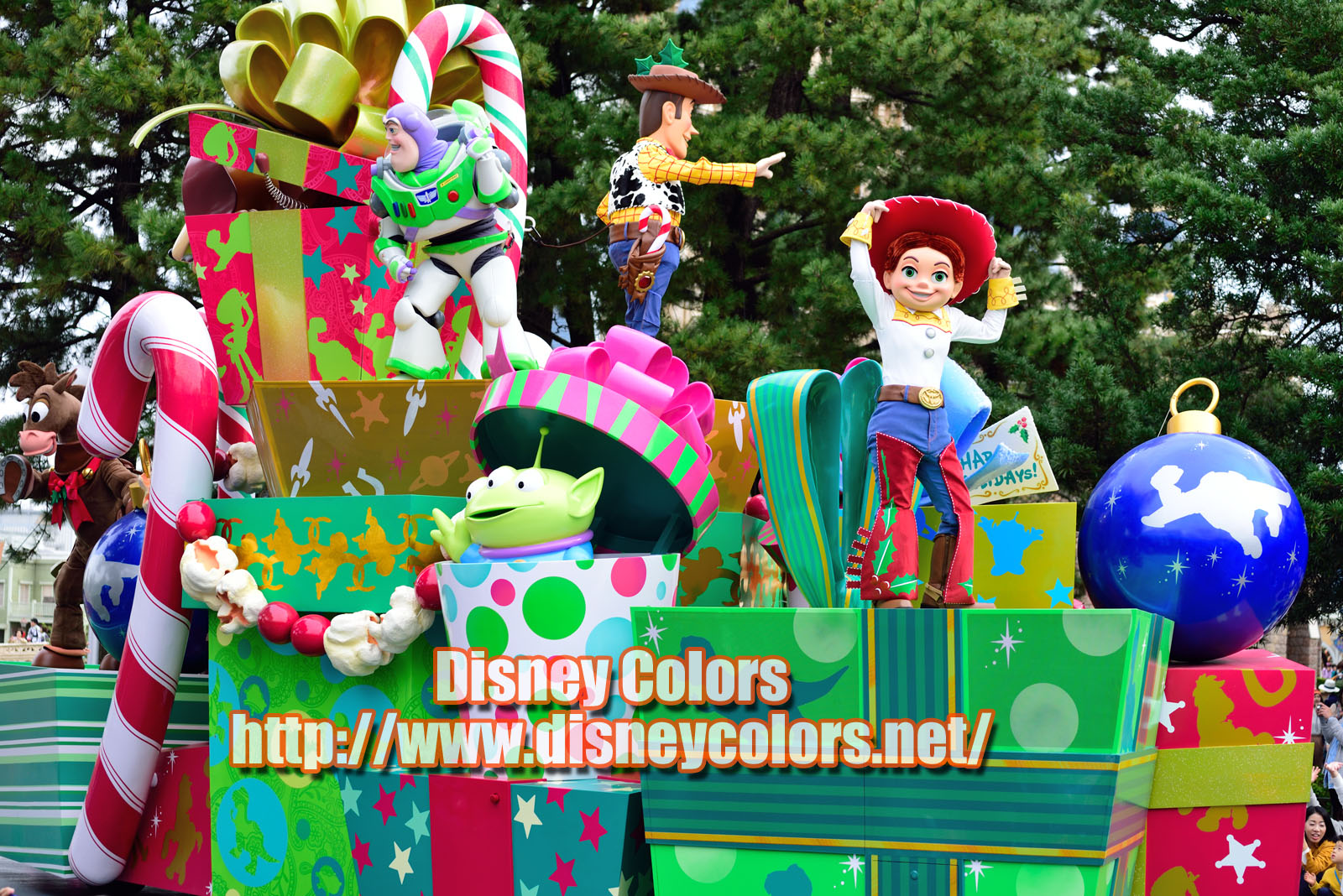 Tdl ディズニー クリスマス ストーリーズ17 フロート停止位置 鑑賞ガイド Disney Colors Event Guide